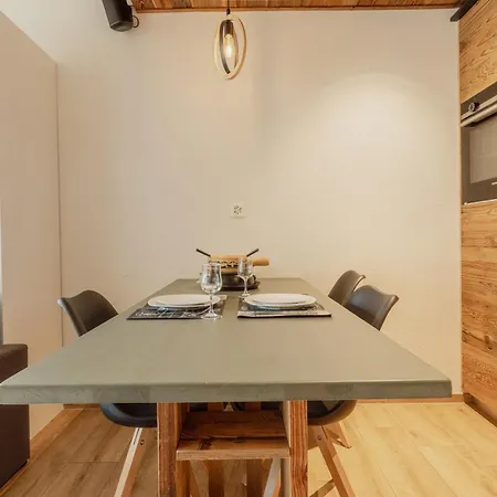 Renove Et Elegant En Plein Centre *