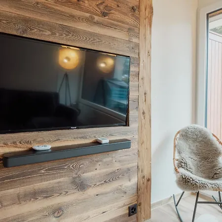 Rénové Et élégant En Plein Centre Appartement *